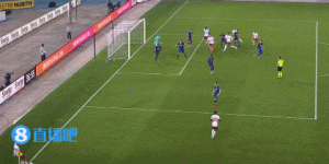 意甲-扎鸟破门+伤退沃尔帕托传射鸭脖失空门 罗马3-1十人维罗纳