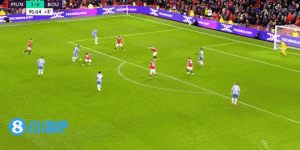 德赫亚本场数据：4次扑救力保球门不失，9次长传7次成功