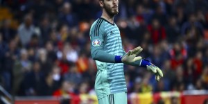 大大的问号？记者：西足协主席祝贺德赫亚退国家队，后者很吃惊