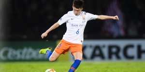 王彤：足协杯三连冠挺不容易，送给我们自己也送给家人