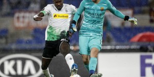 德媒：拜仁中锋引援首选凯恩，同时关注门兴的小图拉姆并正在考察