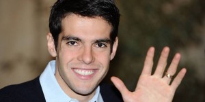 卡卡：2019年内马尔曾想回到巴塞罗那，现在他在巴黎很开心