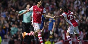 名宿：难理解富安健洋出场顺位先于蒂尔尼，他需要奋起直追