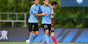 足球报评大连人连败：没人甩锅而是积极面对，引援并非任性而为