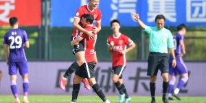 体坛：中超仅泰山、蓉城两队有海外冬训计划，但方案大概率夭折