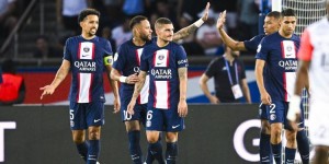 巴黎对阵洛里昂大名单：梅西、纳瓦斯伤缺，姆巴佩内马尔领衔