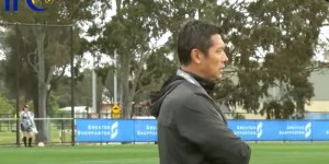 U17国足8-0领先的时候，杨晨场边喊话：继续打门！