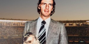 世界杯历史上最年轻的冠军教练，带出了第二年轻的斯卡洛尼