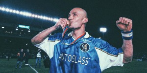 冷知识丨首位以球员兼教练身份拿到欧战冠军的，是维亚利