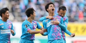 日本联赛也有球队面临解散危机？鸟栖高薪请托雷斯榨干了自己