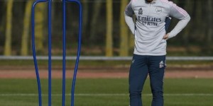 李可身披阿森纳训练服继续康复：渐入佳境！期待回到球场的那天