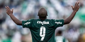 未出道便成名的16岁少年，已获所有豪门青睐