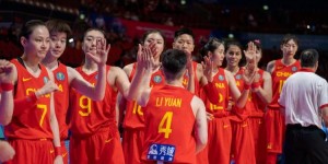 ?中国女篮夺世界亚军平历史最佳，你认为对中国足球有何启示？