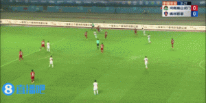 杨意林：中超处子球我可以记一辈子 偶像是C罗和蒿俊闵