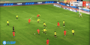 赛季第13球&连续3场破门！克雷桑远射击中吴少聪折射入网