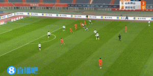 中超-克雷桑、陈蒲、莫伊塞斯等五人破门 泰山5-0大胜武汉长江