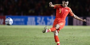 郝伟：下午才得知王大雷和郑铮增补国足，今晚两球员正常出战深足