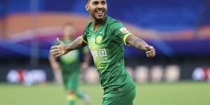 北青：比埃拉提前回京治伤，手术与否将决定复出时间