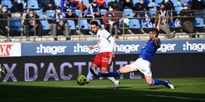 斯基拉：德西利奥希望留在里昂，后者已与尤文谈判买断