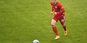 官方：格雷茨卡下赛季将接过哈维-马丁内斯的8号球衣