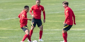 记者：吴曦蒿俊闵于大宝任国足队长 集训27人均在40强赛后离开