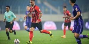 沪媒：阿瑙肌肉拉伤，大概率无缘出战大连人