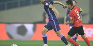 津门虎球员李想：鼻子看上去没特别歪就这样了，做手术太耽误事