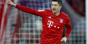 奥堡主帅：已全力阻止莱万但就是防不住，恭喜他打破纪录