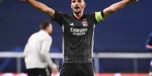 镜报：热刺准备与阿森纳争夺奥亚尔，里昂已决定放人