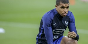 RMC：吉鲁尝试与姆巴佩缓和关系，但两人间气氛依旧紧张