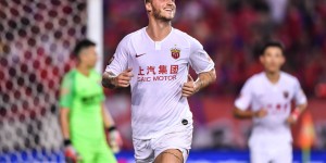 斯基拉：阿瑙转会博洛尼亚的交易已完成，年薪270万欧签3年