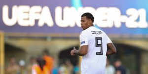 <?php the_title(); ?>