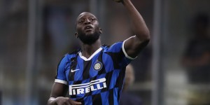 记者：卢卡库已和蓝军达协议，但与小因扎吉谈话后改变了想法