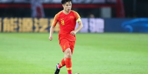 记者：蒿俊闵暂时打不了全场，但替补打30分钟不成问题