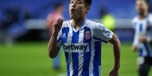 关岛队主帅：武磊应该继续留洋 适应欧洲需时间但熬过去才有希望