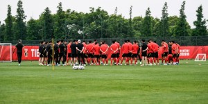 国足保障团队三十余人：杜兆才、陈戌源领衔，共六个工作组