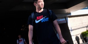 记者谈国足战菲律宾名单：吉翔至少应该入选，战马尔代夫肯定轮换