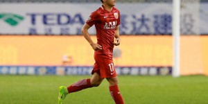 海港中场张华晨时隔三年再迎中超首发：我给自己打及格分