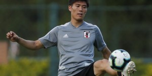 记者：热刺与富安健洋就个人条款达成一致