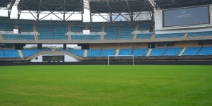 记者：苏州奥体外场比赛均安排在4点半进行，主要是灯光原因