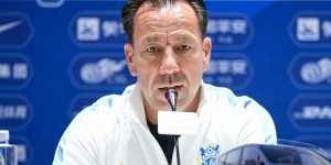 范加斯特：是否继续轮换要看恢复情况 预算不支持在夏窗引进强援