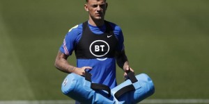 前英国脚：对本-怀特加盟阿森纳感到惊讶，他应该去更好的球队