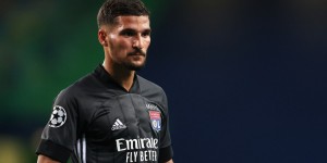 镜报：热刺开始尝试签下里昂中场奥亚尔