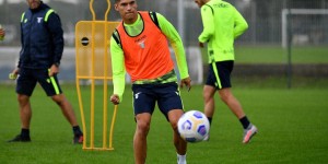 米体：科雷亚与萨里会面后仍想离队，拉齐奥要价3000万欧