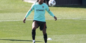 斯基拉：寻找维纳尔杜姆替代者，利物浦仍对桑谢斯感兴趣