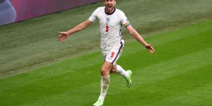 罗宾逊：凯恩转会拖太久不是好事，可能会导致热刺错过劳塔罗