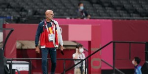 <?php the_title(); ?>