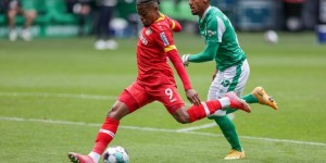 官方：阿斯顿维拉签下药厂边锋莱昂-拜利，转会费3000万镑