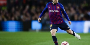 记者：巴萨后卫德斯特、阿尔巴能否在欧冠出战拜仁还有疑问