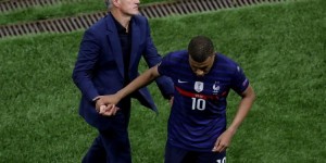 RMC：姆巴佩在法国队比赛中小腿受伤，缺阵时间暂时未知